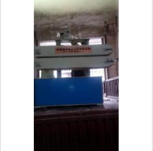 兩抓牽引機(jī) 擴(kuò)口機(jī)