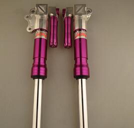 供應(yīng)27芯巧格CNC接頭還有澆筑 摩托車行走系統(tǒng)零件 改裝前減震