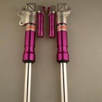 供應(yīng)27芯巧格CNC接頭還有澆筑 摩托車行走系統(tǒng)零件 改裝前減震