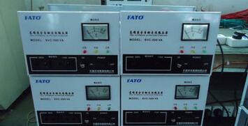 廠價直銷SVC系列單相高精度全自動穩(wěn)壓器