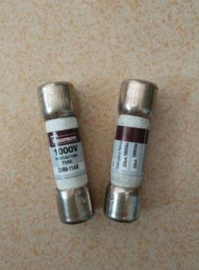 DMM-11AR 進(jìn)口福祿克F15B+萬(wàn)用表F17B+原裝進(jìn)口熔芯保險(xiǎn)管保險(xiǎn)絲