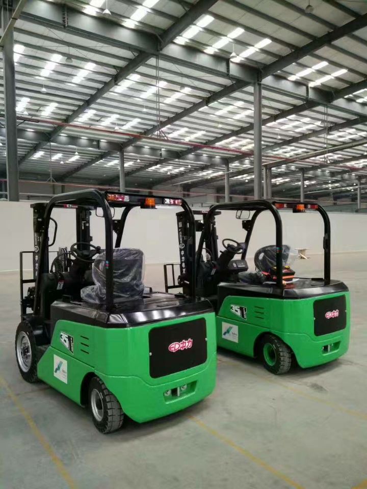 石家莊鋰電池叉車/上選機(jī)電