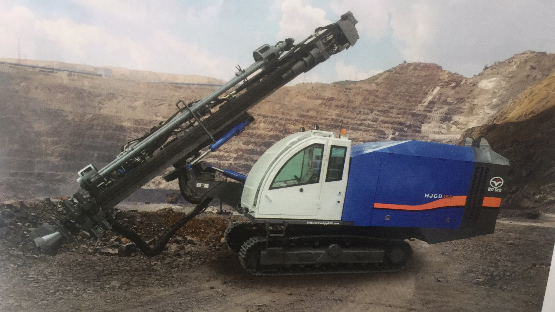 一體式液壓潛孔鉆機