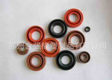 生產定制各種規(guī)格油封、外油封、內油封、耐油耐磨油封系列產品