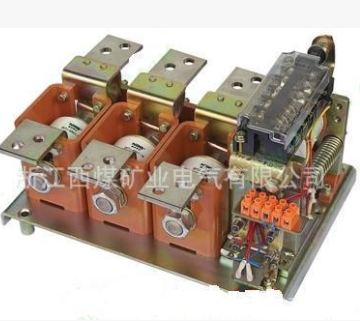 供應(yīng)真空斷路器 ZN7-400交流真空斷路器 CKJ-630A交流真空接觸器