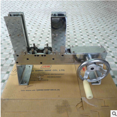 永星牌E I 19電源變壓器手動(dòng)插片機(jī) 廠家現(xiàn)貨定制批發(fā)自動(dòng)插片機(jī)