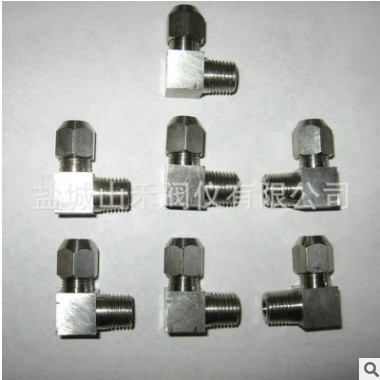 熱銷供應(yīng)彎通異徑中間接頭 直通穿板中間接頭 彎通終端接頭