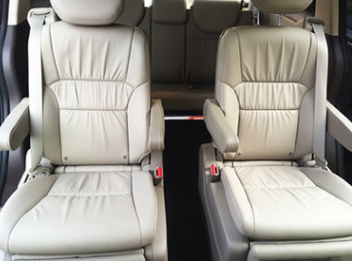 15款?yuàn)W德賽中后排座椅專用扶手加裝改裝汽車內(nèi)飾系統(tǒng)