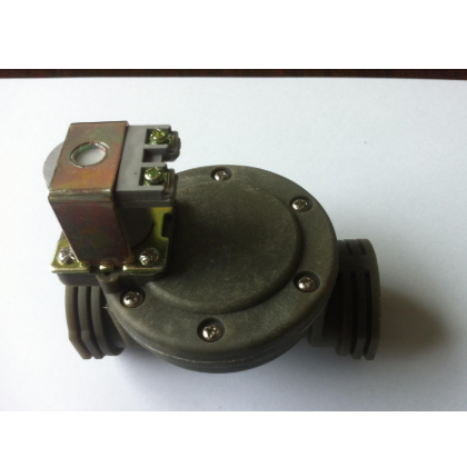 廠家供應(yīng) DN25塑料電磁閥 熱水電磁閥 太陽(yáng)能工程電磁閥 DC12V