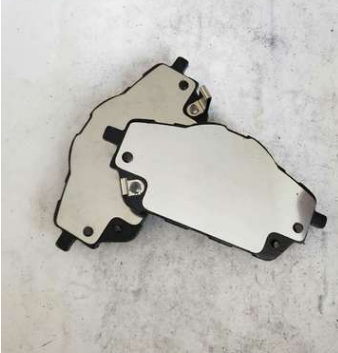 熱銷(xiāo)陶瓷剎車(chē)片 汽車(chē)零部件批發(fā) 適用于長(zhǎng)城系列汽車(chē)摩擦片