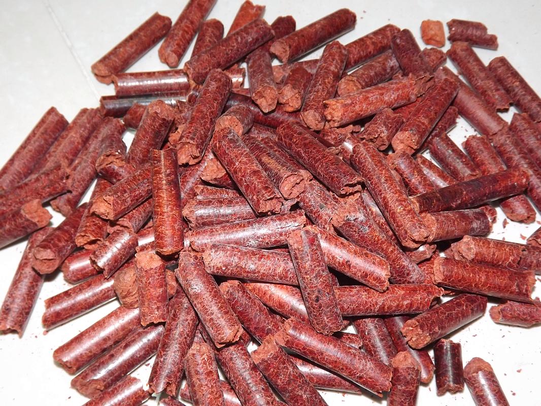 山東生物質(zhì)顆粒燃料廠家/費(fèi)縣江原生物質(zhì)能源有限公司