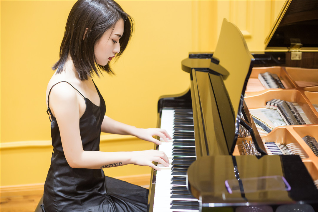 鋼琴教育學校/黑加侖