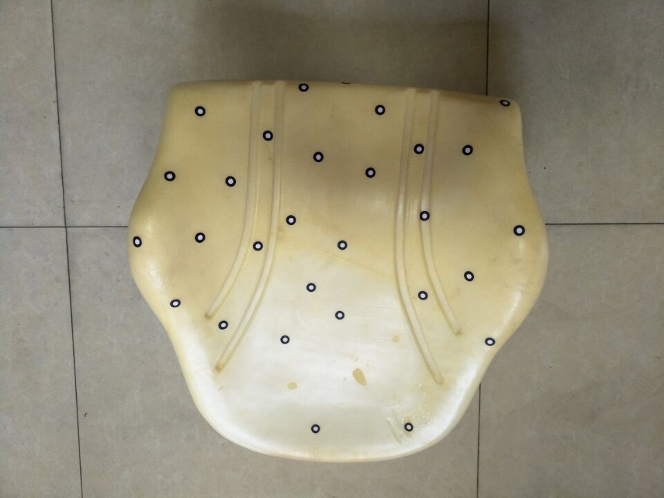 承德聚氨酯發(fā)泡模具廠家怎么選擇/宏源模具