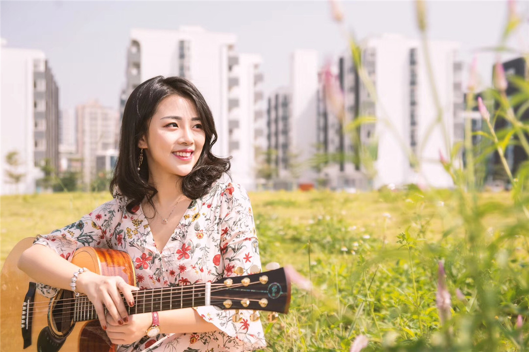 學吉他培訓多少錢/黑加侖