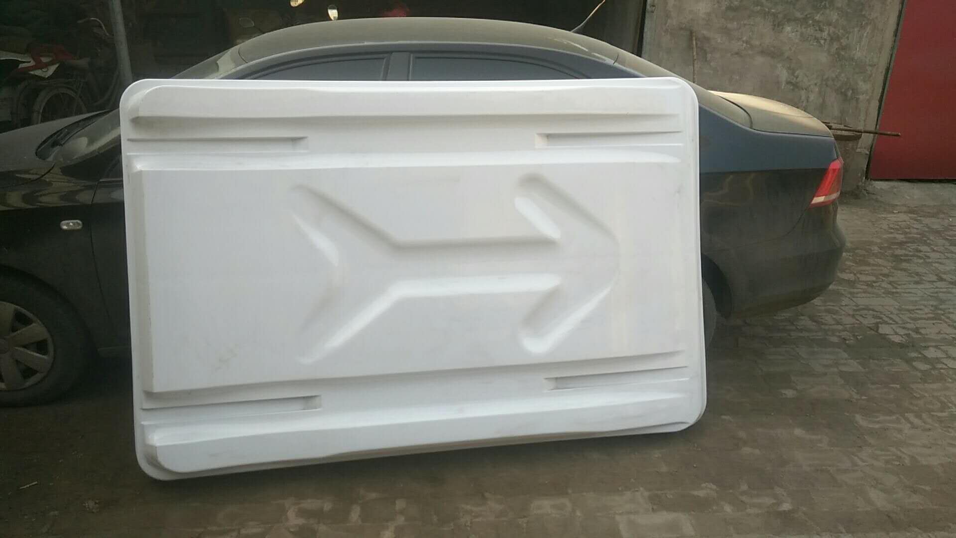 大型吸塑產(chǎn)品/宏源模具