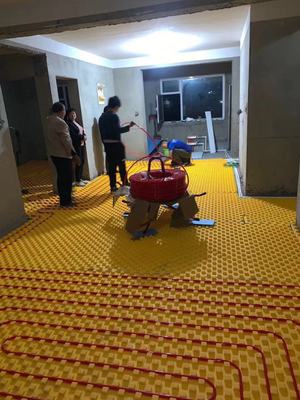家庭用空氣能地暖設(shè)備，可以帶地暖暖氣片，中央空調(diào)等
