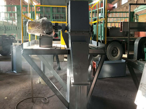 廊坊HL型斗式提升機價格|唯升環(huán)保質優(yōu)價廉