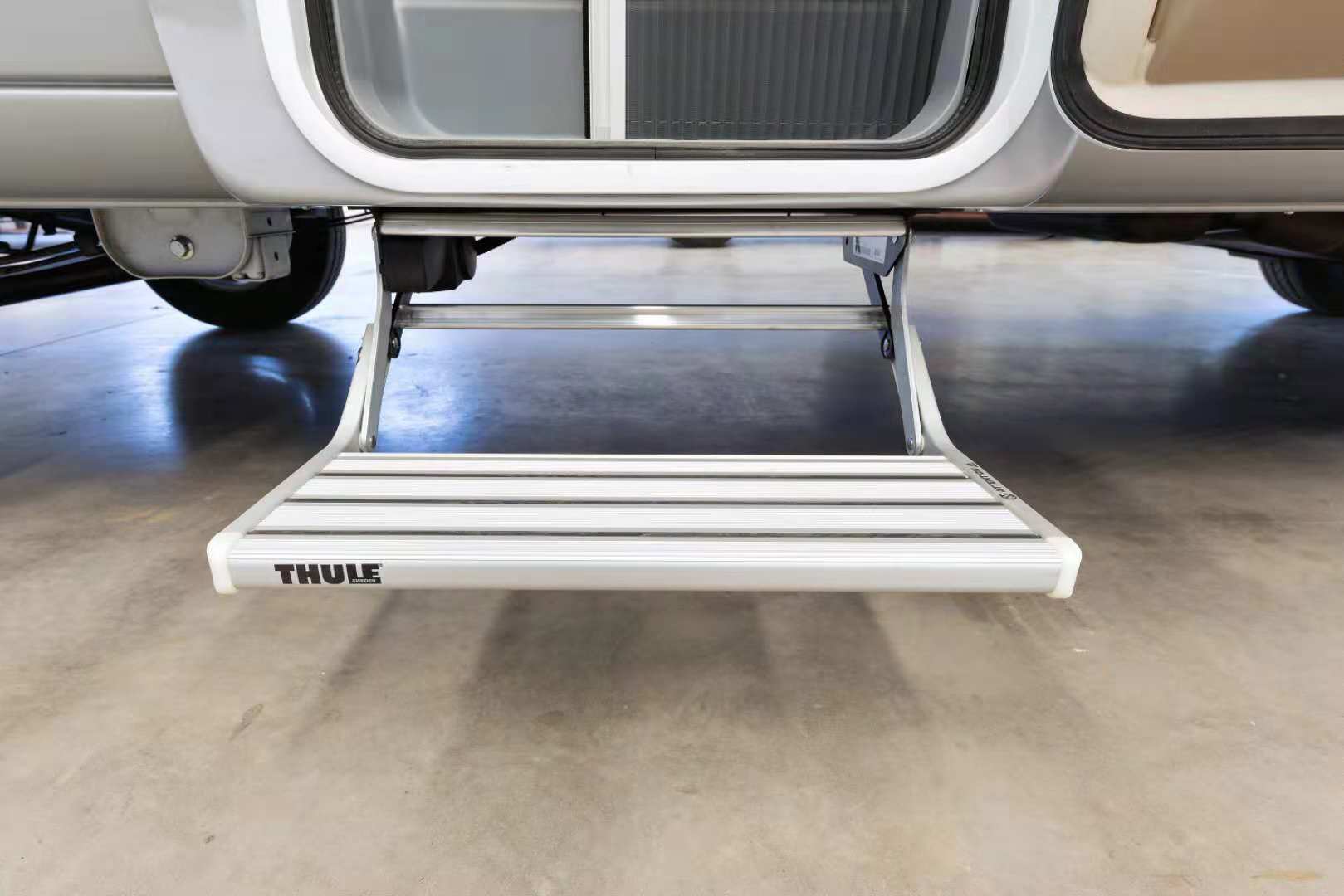 聊城汽車電動(dòng)踏板