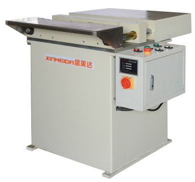 直銷優(yōu)質(zhì)液壓壓背機(jī)、液壓撞脊機(jī)，書背壓緊及書芯平整、結(jié)實(shí)