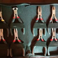 廠家直銷8件套迷你鉗子 整包迷你工具鉗8件套 舉報 本產(chǎn)品采購屬于商業(yè)貿(mào)易行為