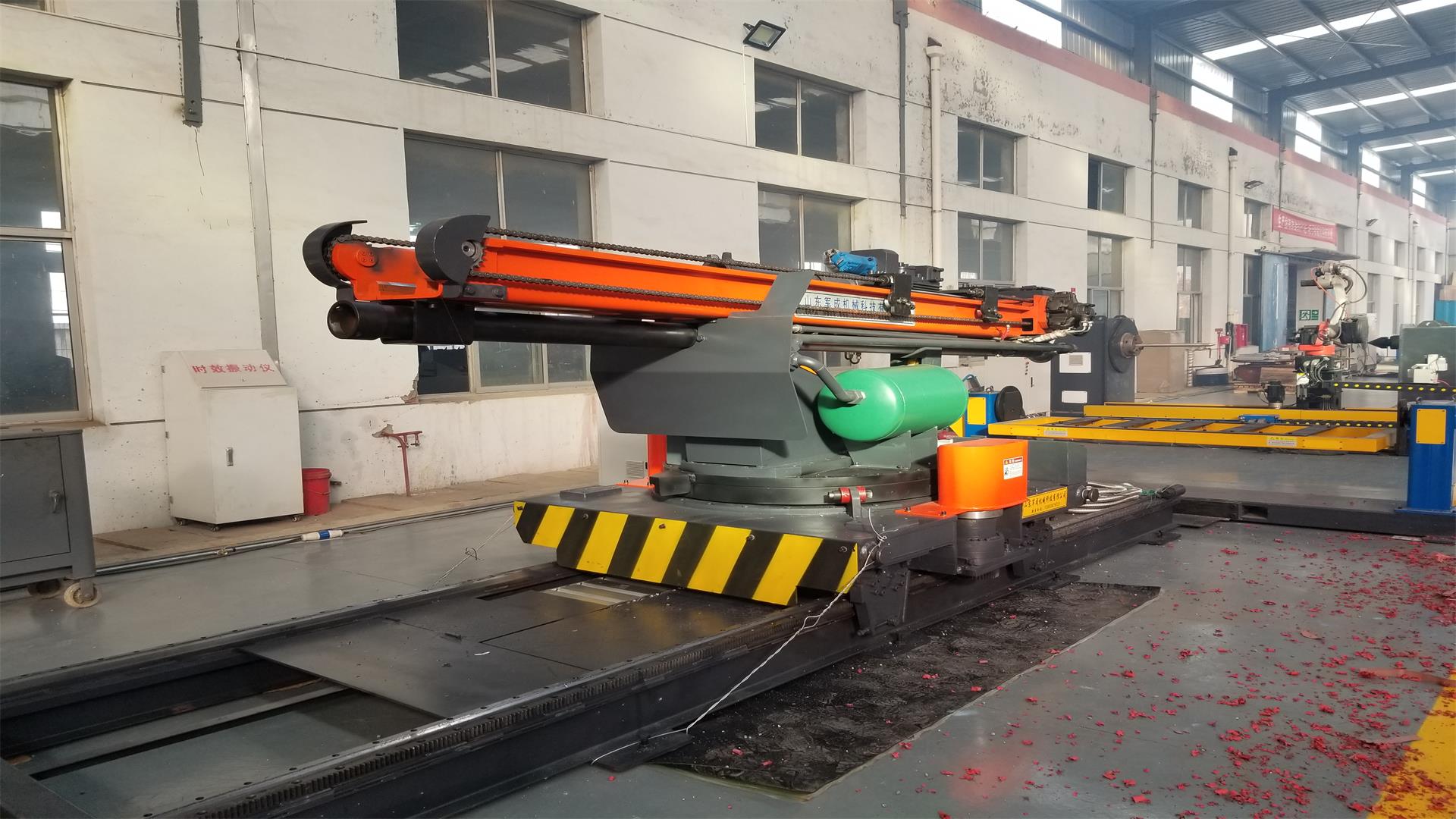 節(jié)能降耗出爐機(jī)械手/軍成機(jī)械科技