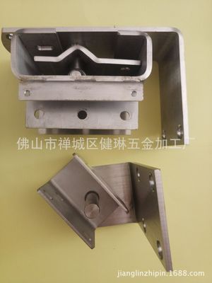 廠家直售自由防撞門配件304門鉸批發(fā)