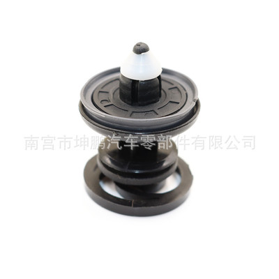 適用奧迪A4L大眾新帕薩特速騰邁騰cc/GTI車門內(nèi)飾板卡扣門板卡子