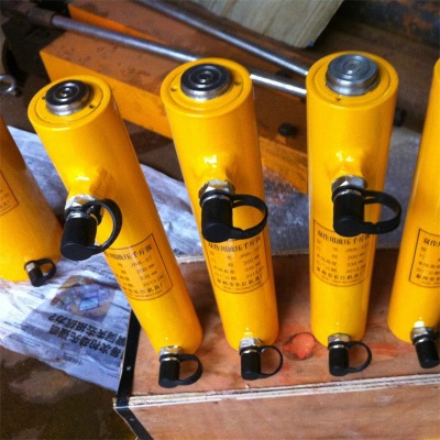 現(xiàn)貨供應(yīng)50噸DYG50型 直銷電動(dòng)千斤頂 量大優(yōu)惠 質(zhì)量可靠