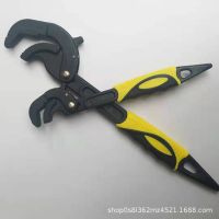 源頭廠貨多功能省力自緊快速管子鉗 活動(dòng)開(kāi)口扳套裝手萬(wàn)能扳手