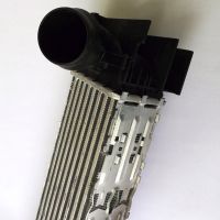 廠家直銷汽車中冷器適用BMW F30 1751 7600 530鋁塑散熱器批發(fā)