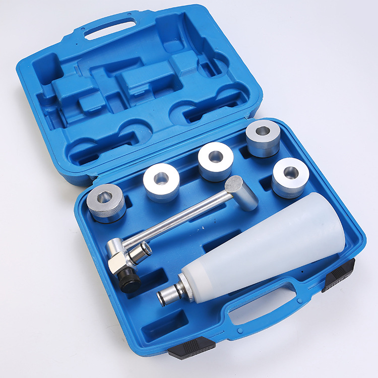汽車(chē)加機(jī)油漏斗 機(jī)油加注漏斗 鋁合金工具7件套機(jī)油漏斗