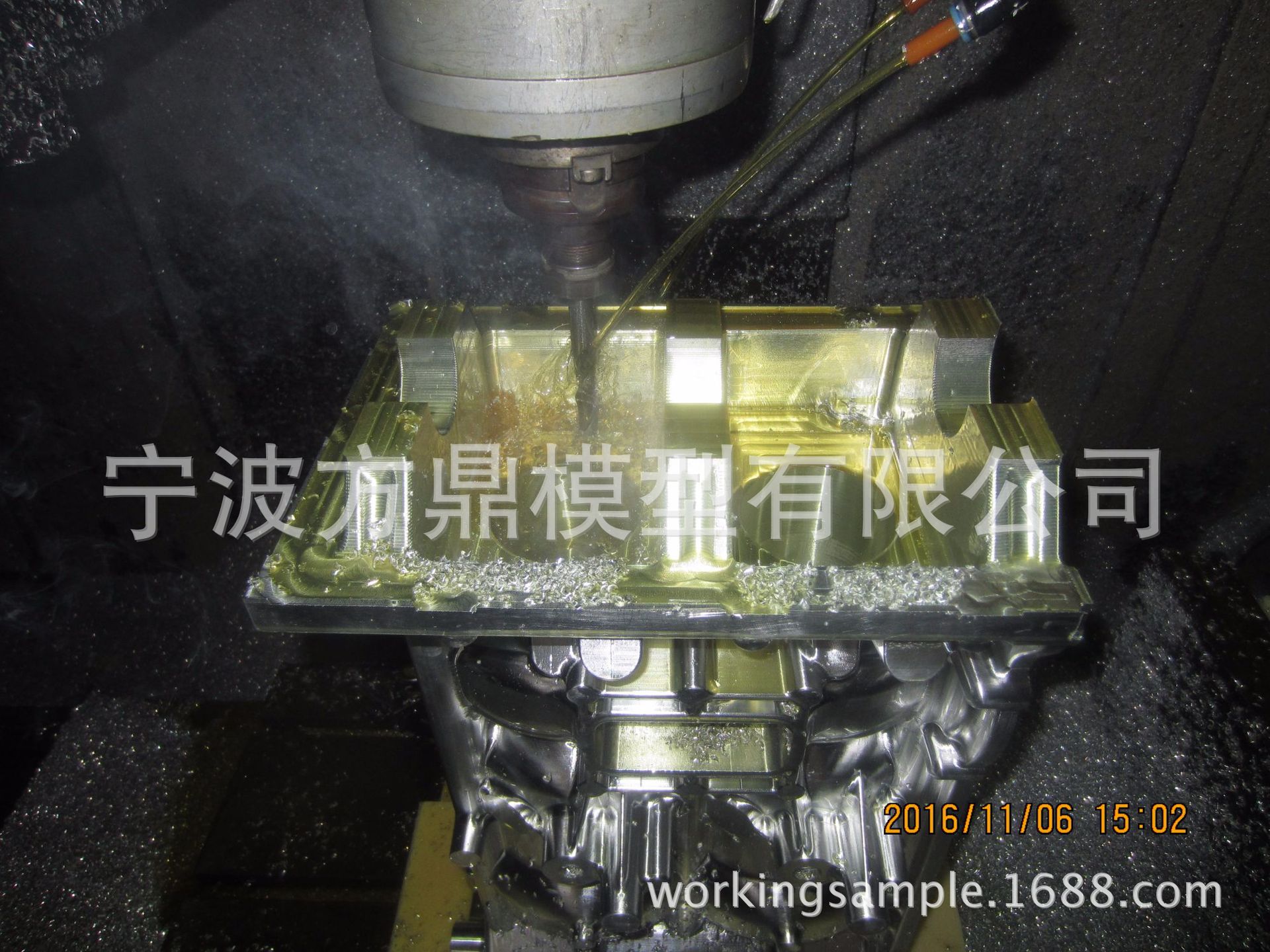 定制cnc數(shù)控精密加工鋁合金發(fā)動(dòng)機(jī)引擎缸體手板模型快速成型
