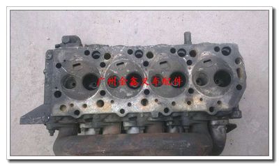 叉車配件D4BB拆車缸蓋　現(xiàn)代叉車配件