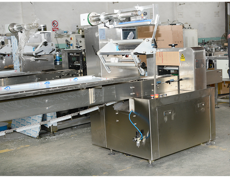 10、LB450全伺服自動(dòng)包裝機(jī)_12