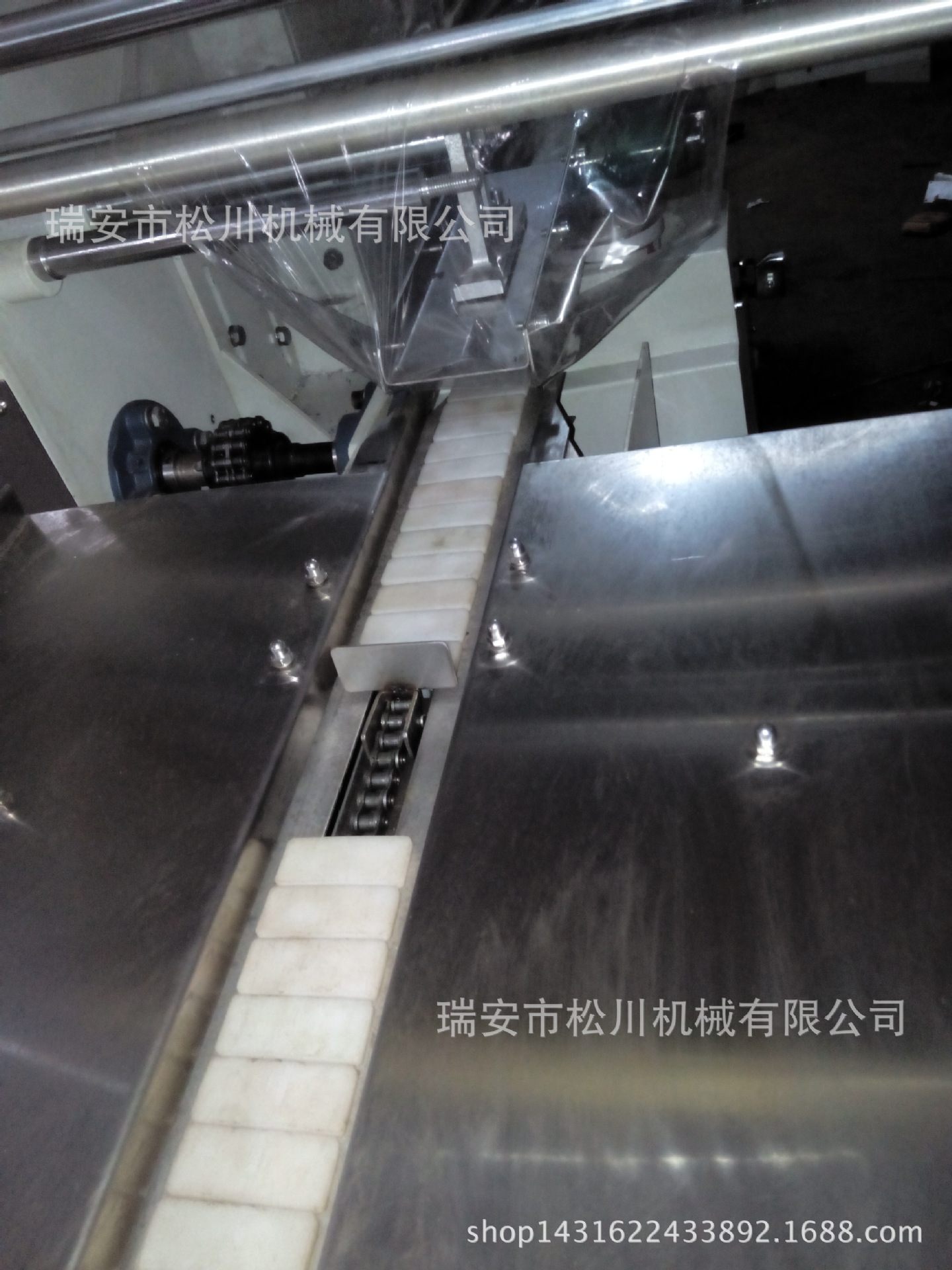 熱收縮包裝機細節(jié)實拍圖