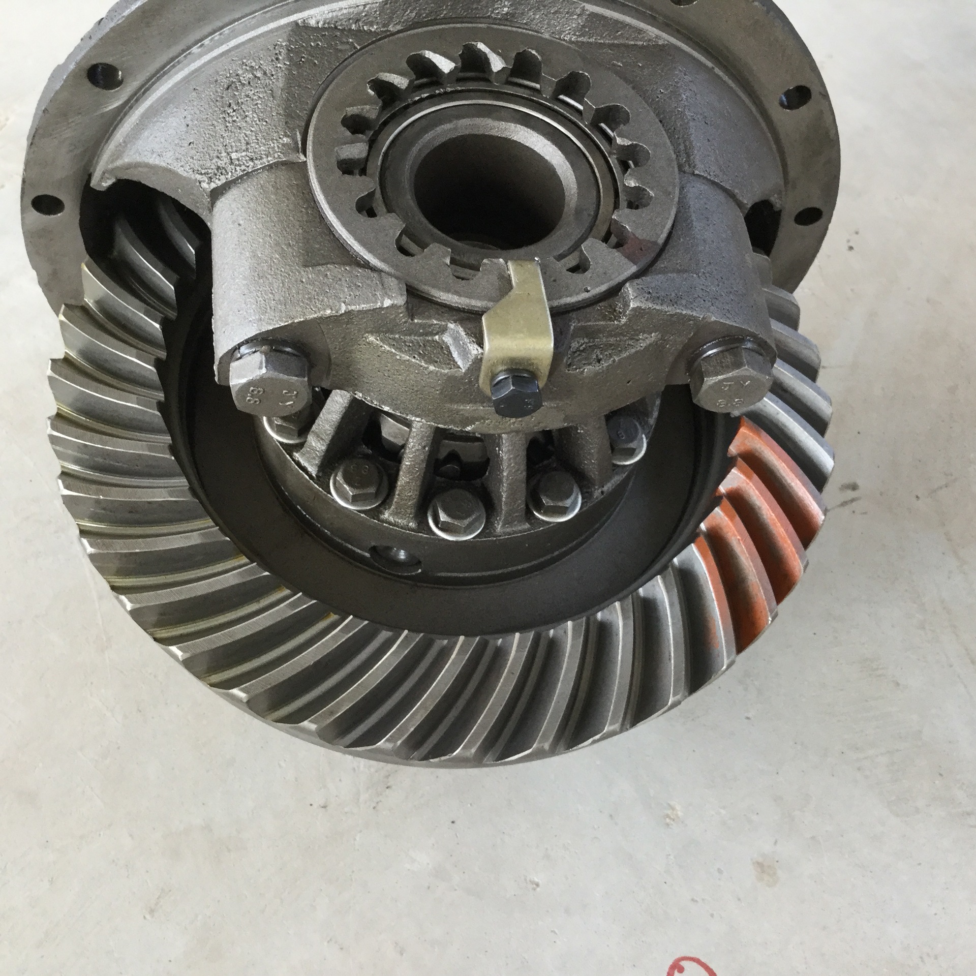 現(xiàn)貨供應 差速器總成 江淮差速器 廠家批發(fā)各種差速器 歡迎采購