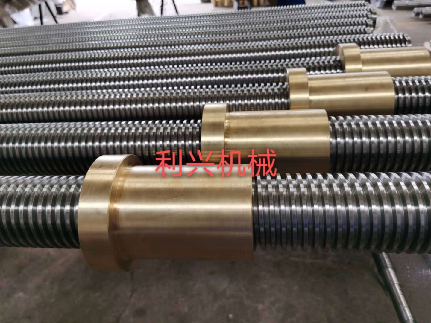 不銹鋼絲杠絲母 機(jī)床傳動(dòng)件絲桿副 拉桿螺桿螺帽配套加工利興機(jī)械