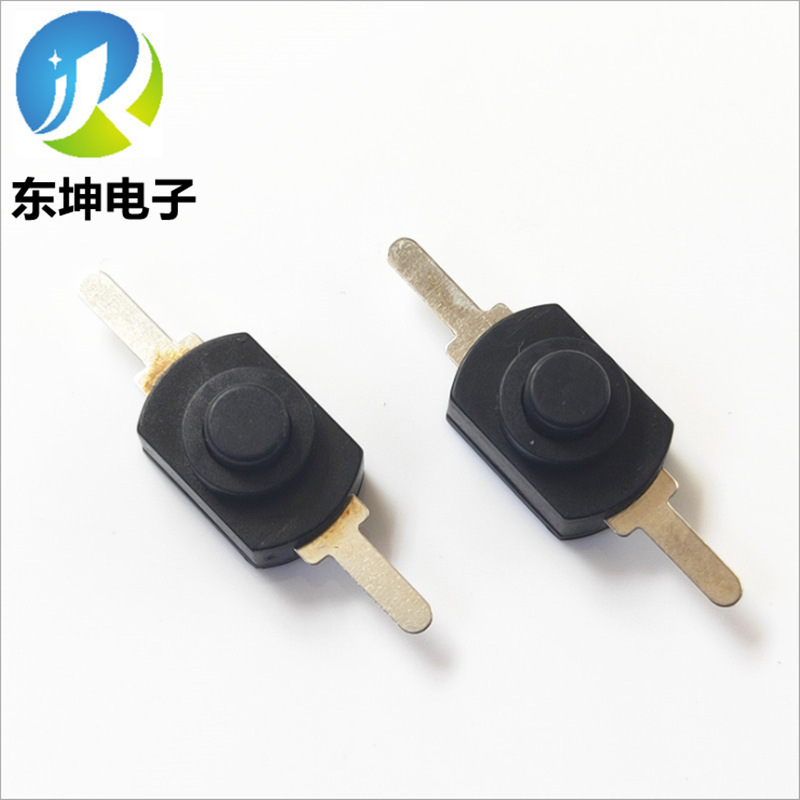 東坤現(xiàn)貨開關(guān)手電筒開關(guān)按鈕開關(guān)12*12*8兩腳復(fù)位按鍵一開一關(guān)