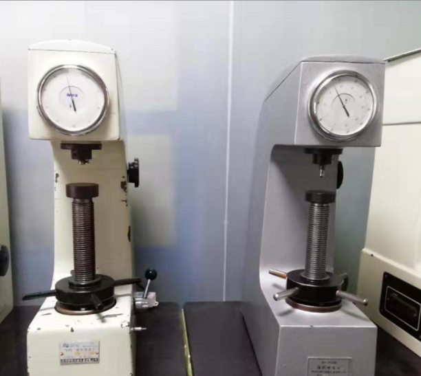 二手華銀洛氏硬度計(jì)HR-150A 二手得川洛氏硬度機(jī)