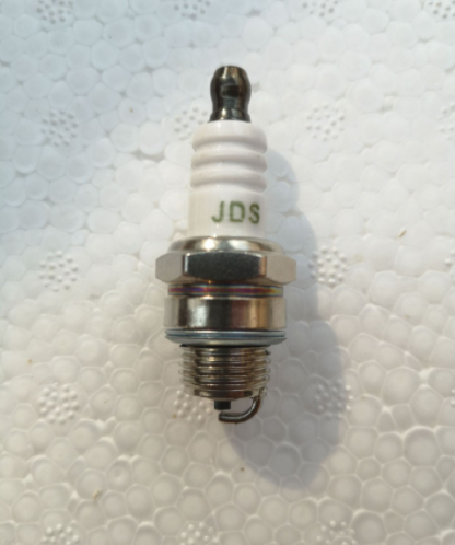 二沖程 油鋸 L7T 一般品質(zhì) 火花塞 廠家直銷 園林工具配件