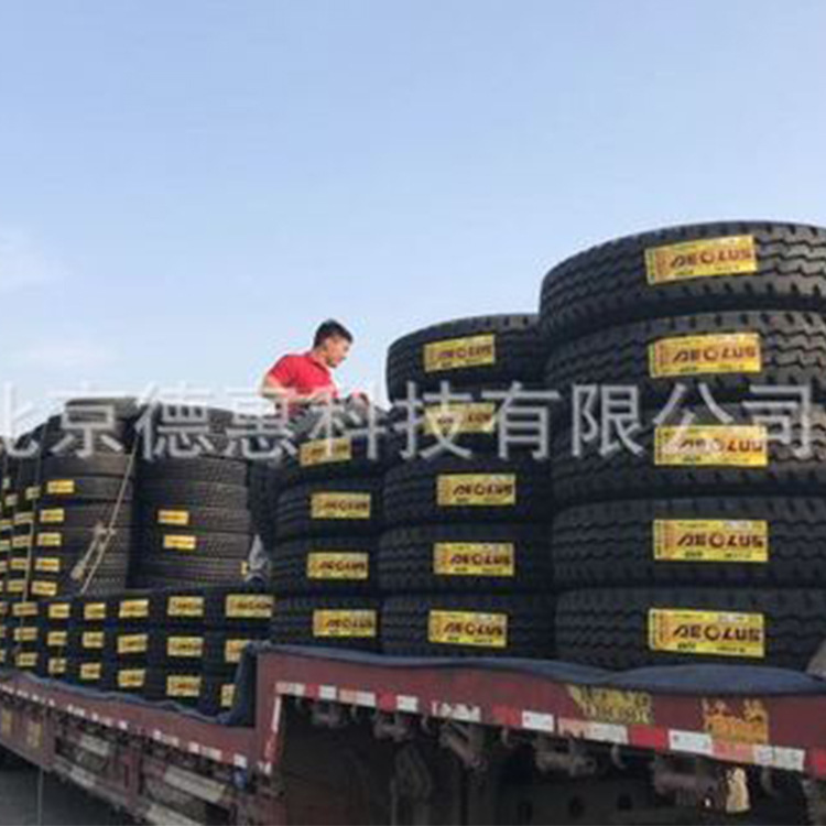 8850415172_1387841600.400400