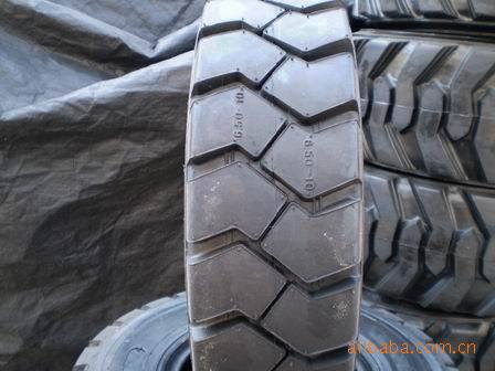 供應5.00-8 650-10 28*9-15 6700-9 700-12實心充氣叉車輪胎