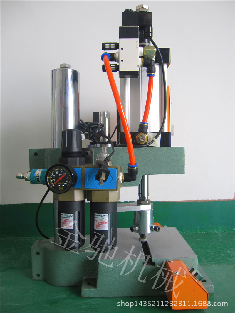 500kg氣動沖床 (6)