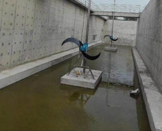 低速推流器安裝現(xiàn)場.2